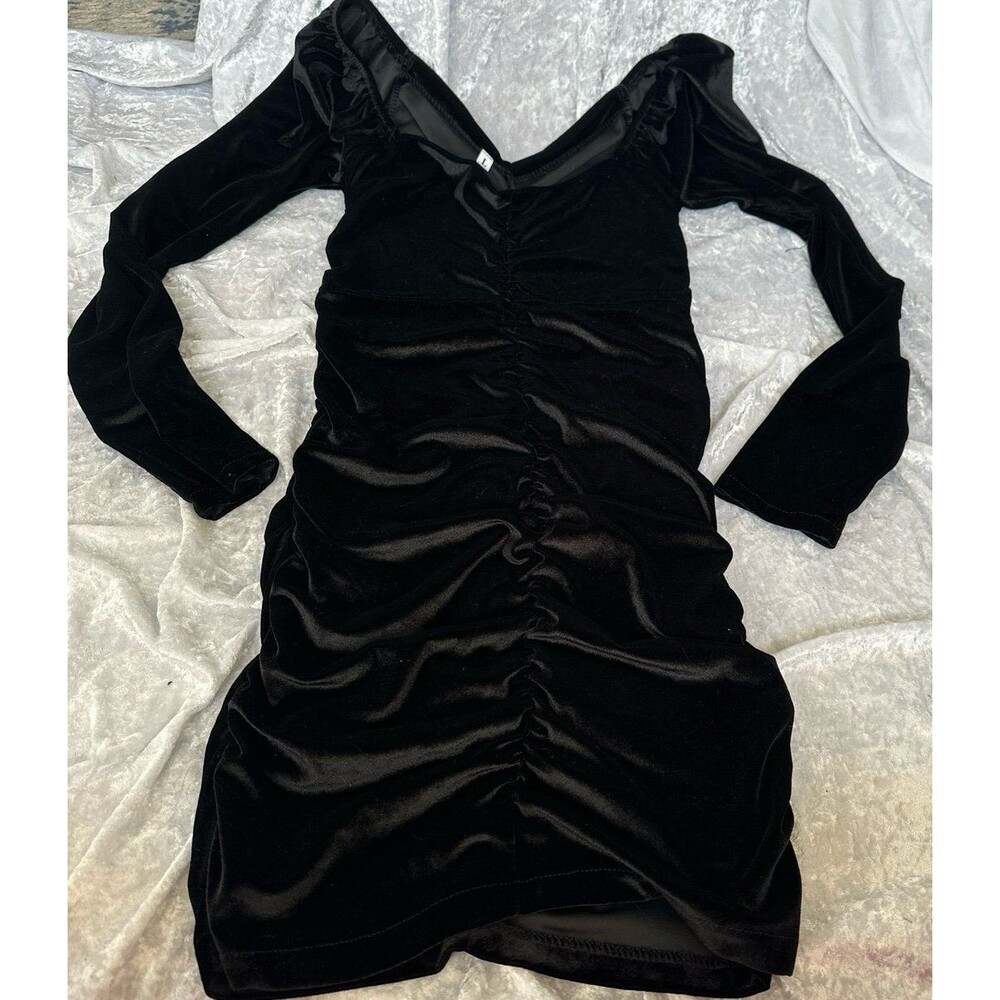 SHEIN long sleeve black velvet Dress L